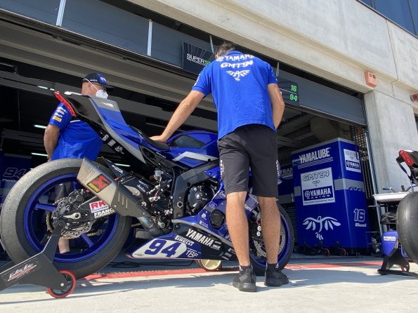 gmt94_yamaha_equipe_02